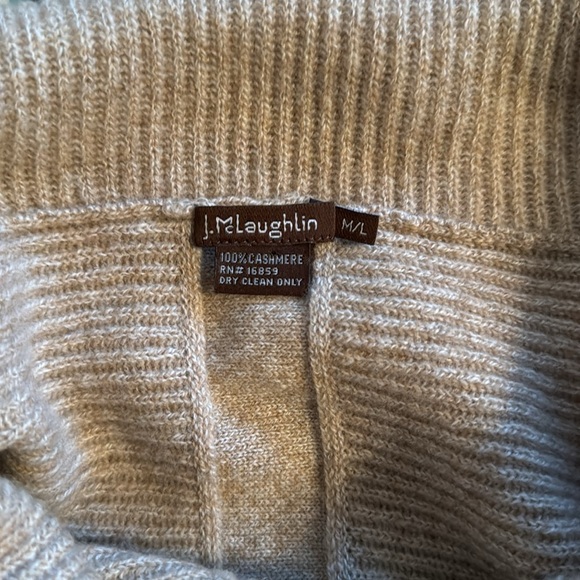 J.McLaughlin Cashmere Cape - Picture 6 of 6